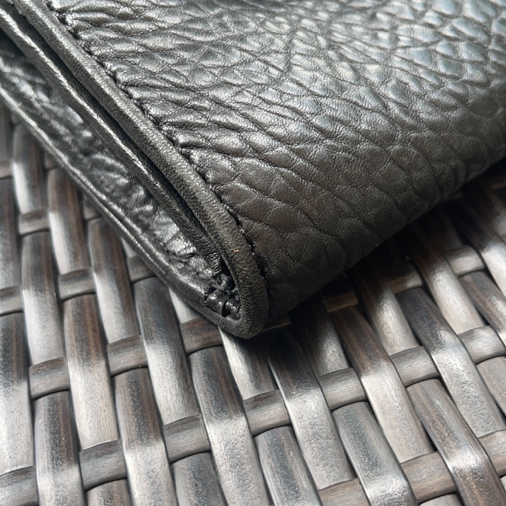 Michael kors Pebbled leather MK clutch with gun metal zipper. - Picture 8 of 16
